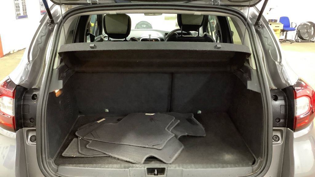 Used Renault Captur 2019 for sale - 76962471: Photo 12