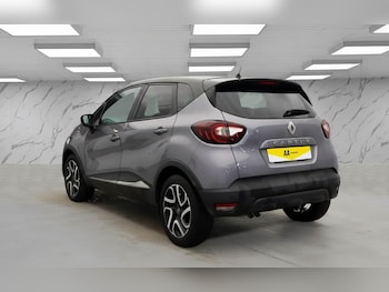 Used Renault Captur 2019 for sale - 76962471: Photo