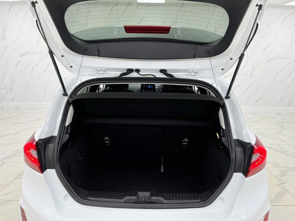 Used Ford Fiesta 2018 for sale - 76820992: Photo 6