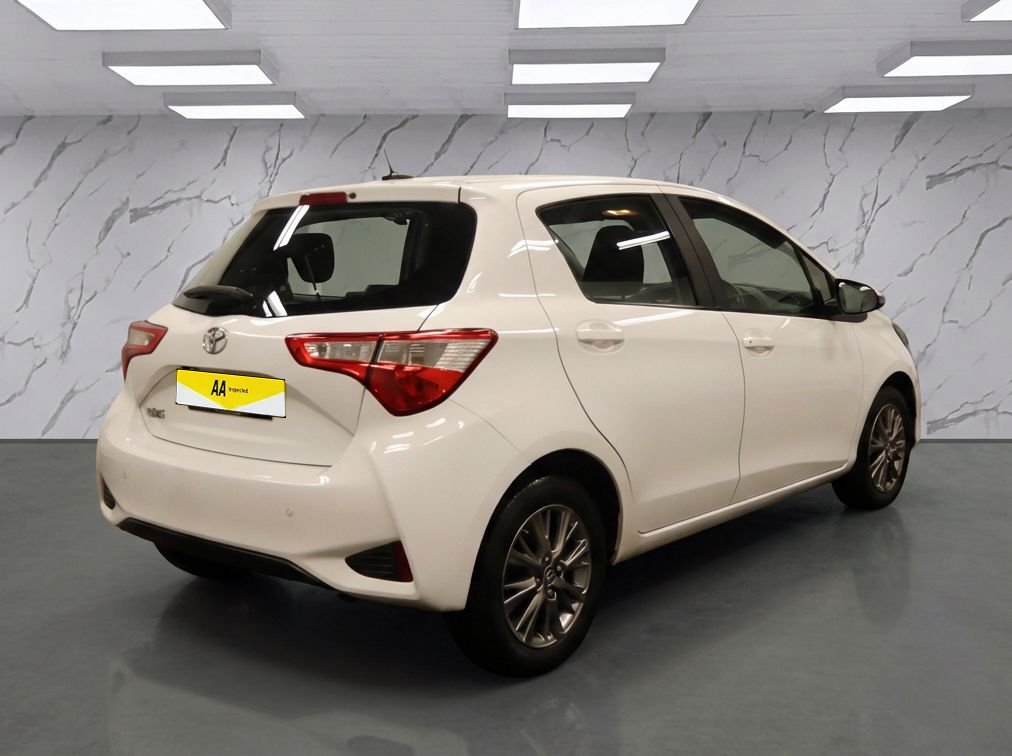 Used Toyota Yaris 2017 for sale - 77341731: Photo 4