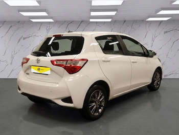 Used Toyota Yaris 2017 for sale - 77341731: Photo