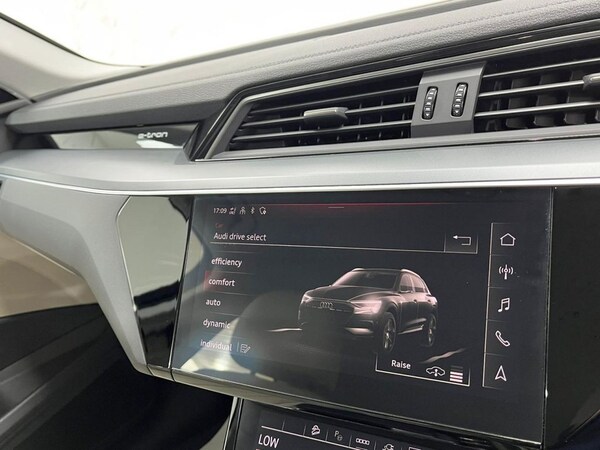 Used Audi e-tron 2021 for sale - 76280044: Photo 17
