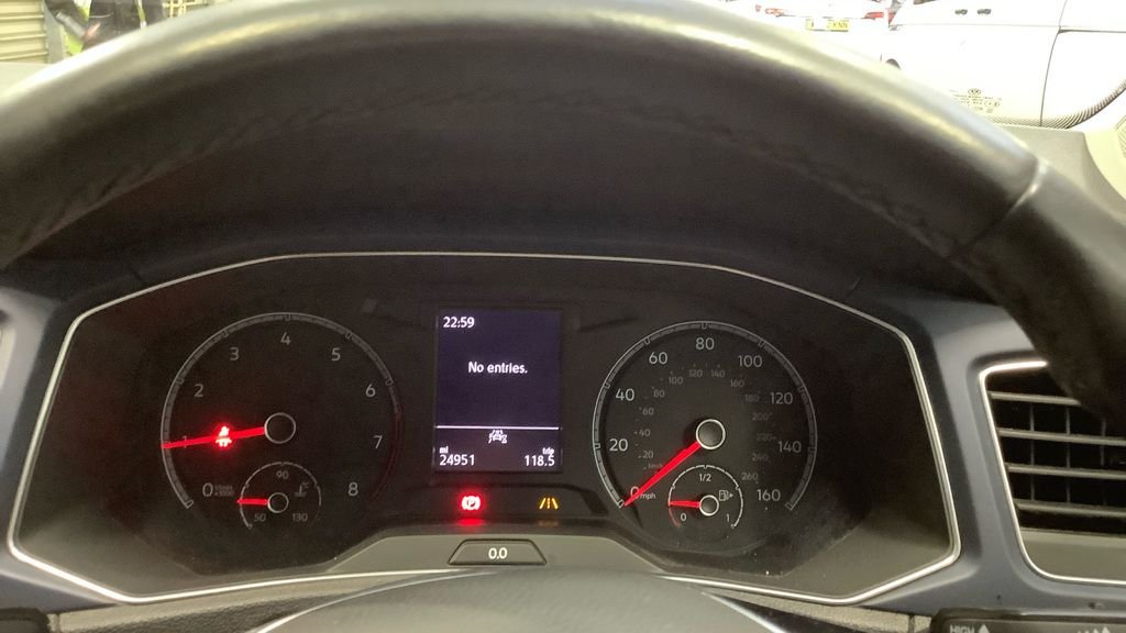 Used Volkswagen T-Roc 2021 for sale - 78003307: Photo 8