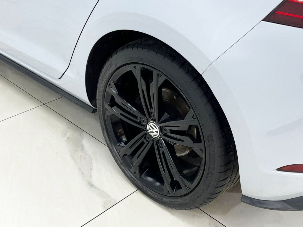 Used Volkswagen Golf 2018 for sale - 76386031: Photo 15