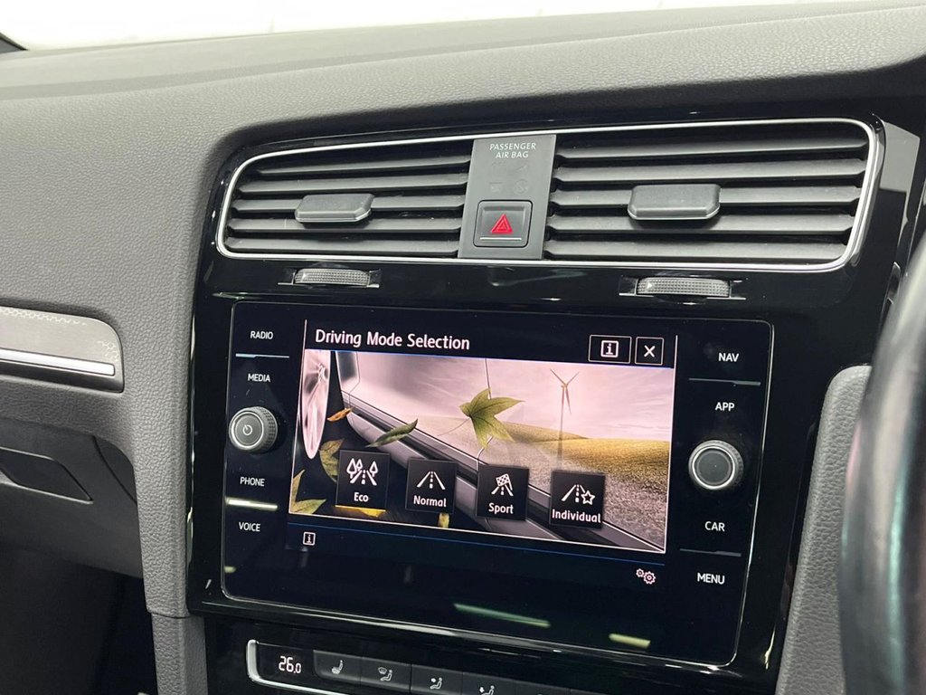 Used Volkswagen Golf 2018 for sale - 76386031: Photo 22