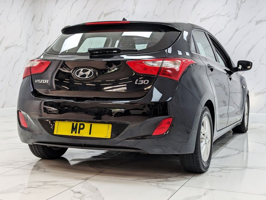Used Hyundai i30 2016 for sale - 76105710: Photo 10