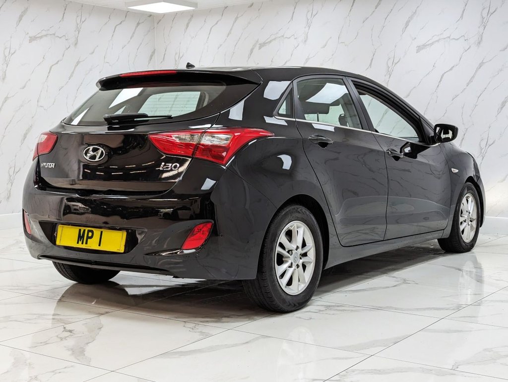 Used Hyundai i30 2016 for sale - 76105710: Photo 11