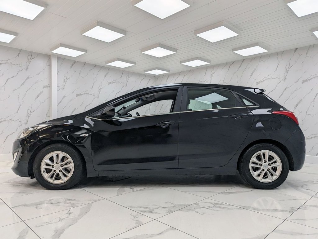 Used Hyundai i30 2016 for sale - 76105710: Photo 12