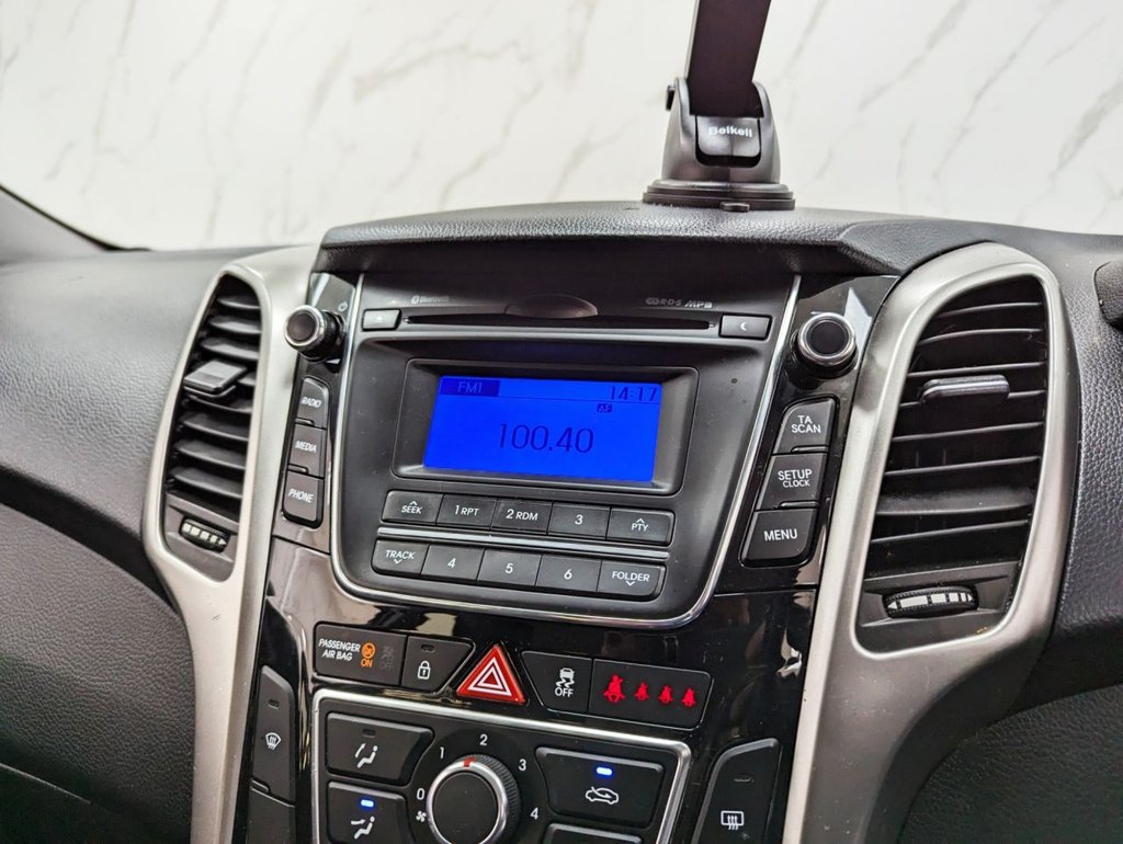 Used Hyundai i30 2016 for sale - 76105710: Photo 16