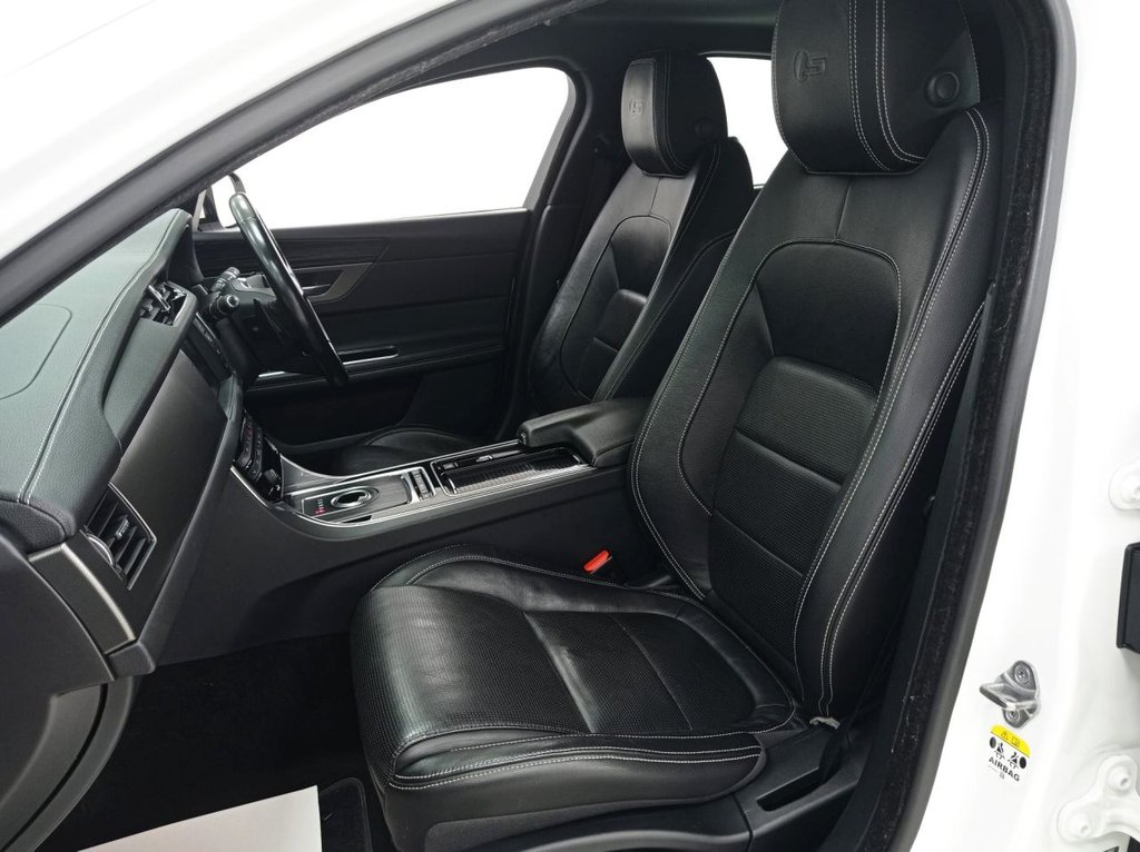 Used Jaguar XF 2016 for sale - 77370084: Photo 17
