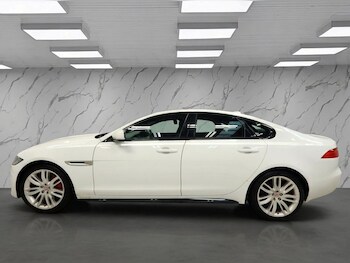 Used Jaguar XF 2016 for sale - 77370084: Photo