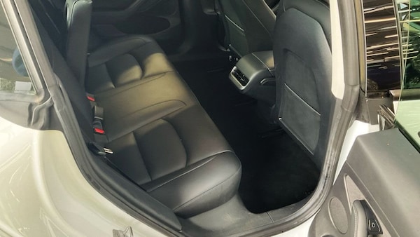 Used Tesla Model 3 2021 for sale - 76280070: Photo 10