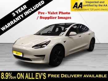 Tesla - Model 3