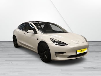 Used Tesla Model 3 2021 for sale - 76280070: Photo 2