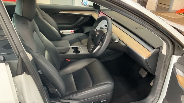 Used Tesla Model 3 2021 for sale - 76280070: Photo 9