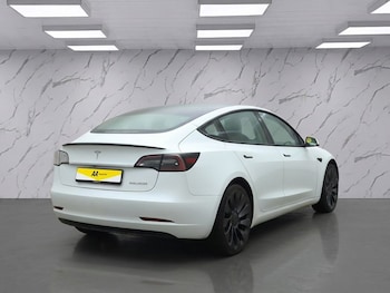 Used Tesla Model 3 2023 for sale - 78044402: Photo