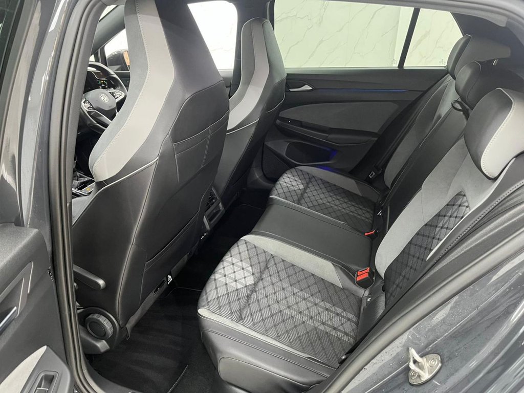 Used Volkswagen Golf 2023 for sale - 77463905: Photo 32