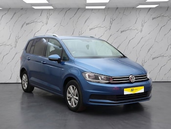 Used Volkswagen Touran 2019 for sale - 77967508: Photo