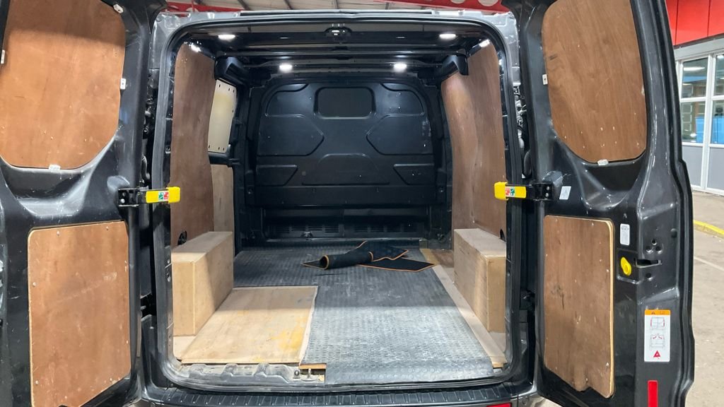 Used Ford Transit Custom 2020 for sale - 76672532: Photo 12