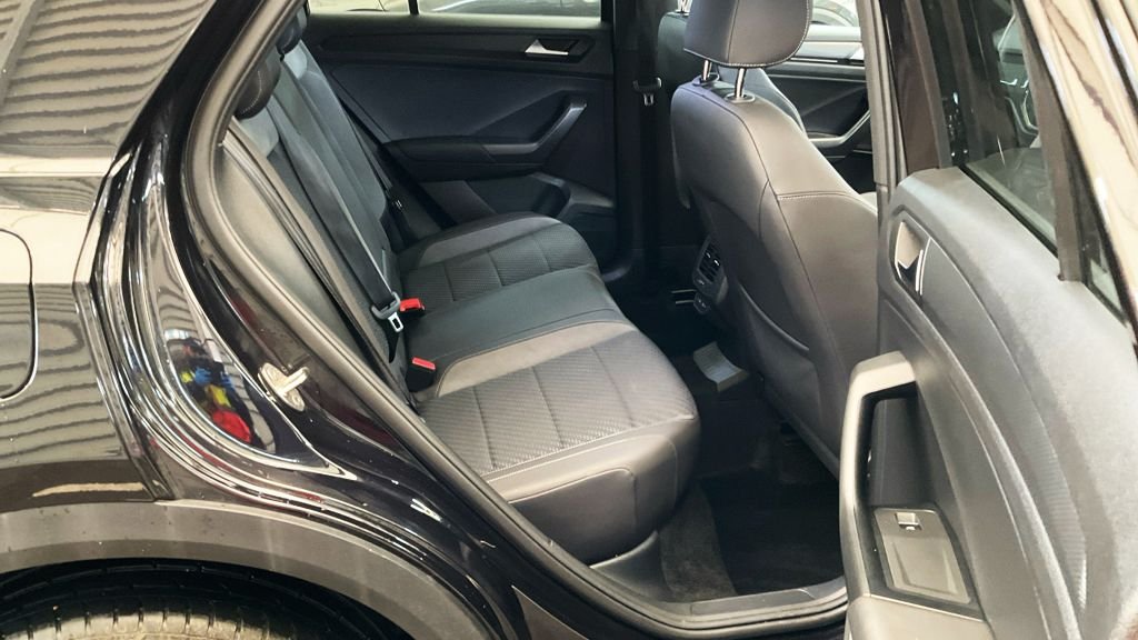 Used Volkswagen T-Roc 2021 for sale - 76482519: Photo 11