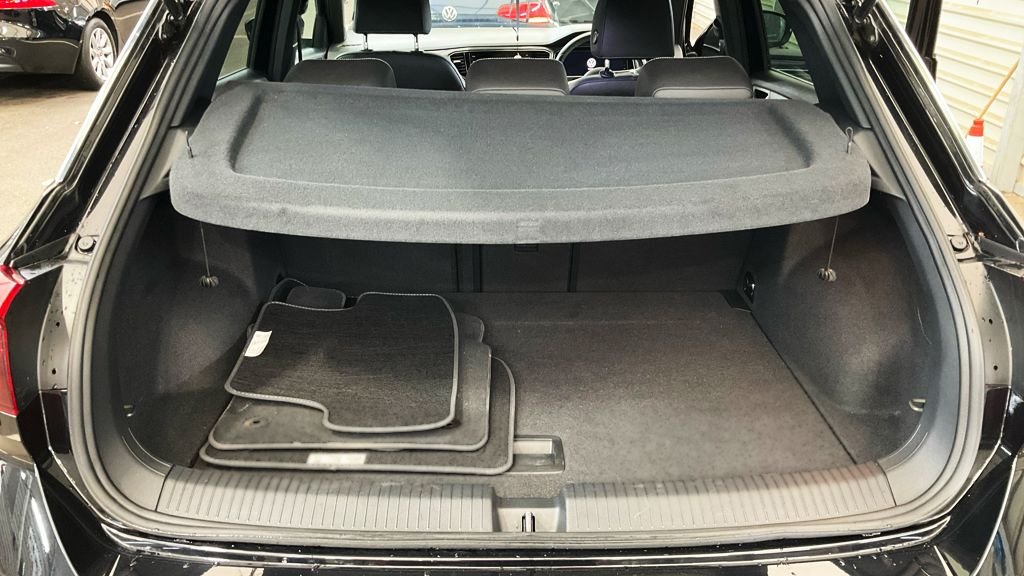 Used Volkswagen T-Roc 2021 for sale - 76482519: Photo 12