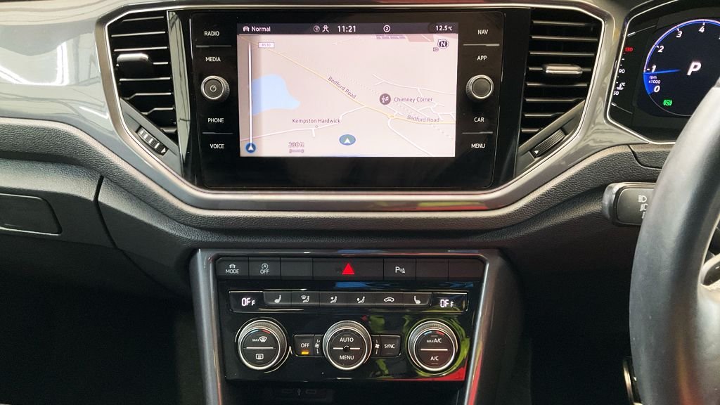 Used Volkswagen T-Roc 2021 for sale - 76482519: Photo 8