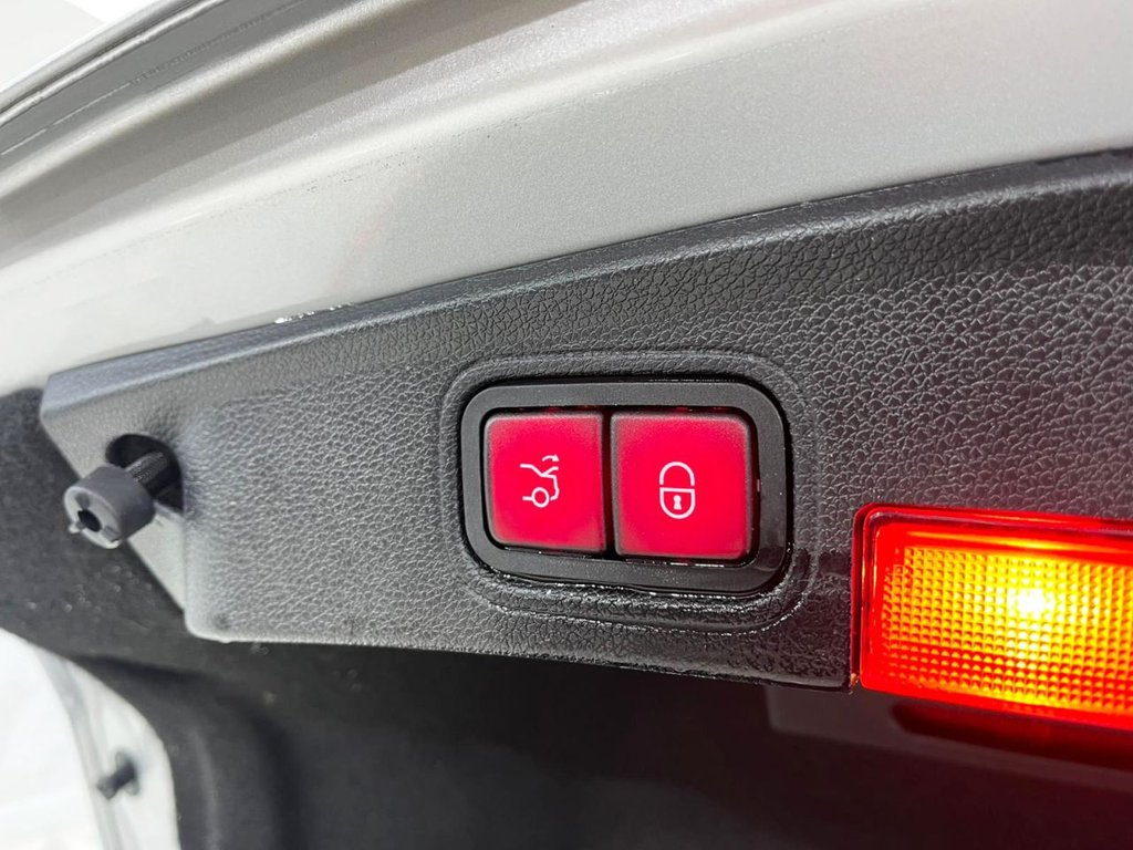 Used Mercedes-Benz C Class 2017 for sale - 77188769: Photo 40