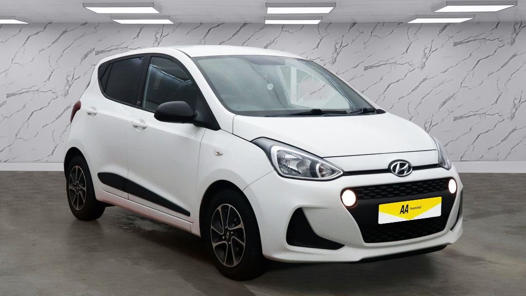 Used Hyundai i10 2018 for sale - 76841540: Photo 2