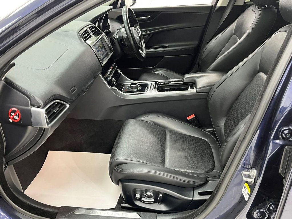 Used Jaguar XE 2017 for sale - 77436641: Photo 18