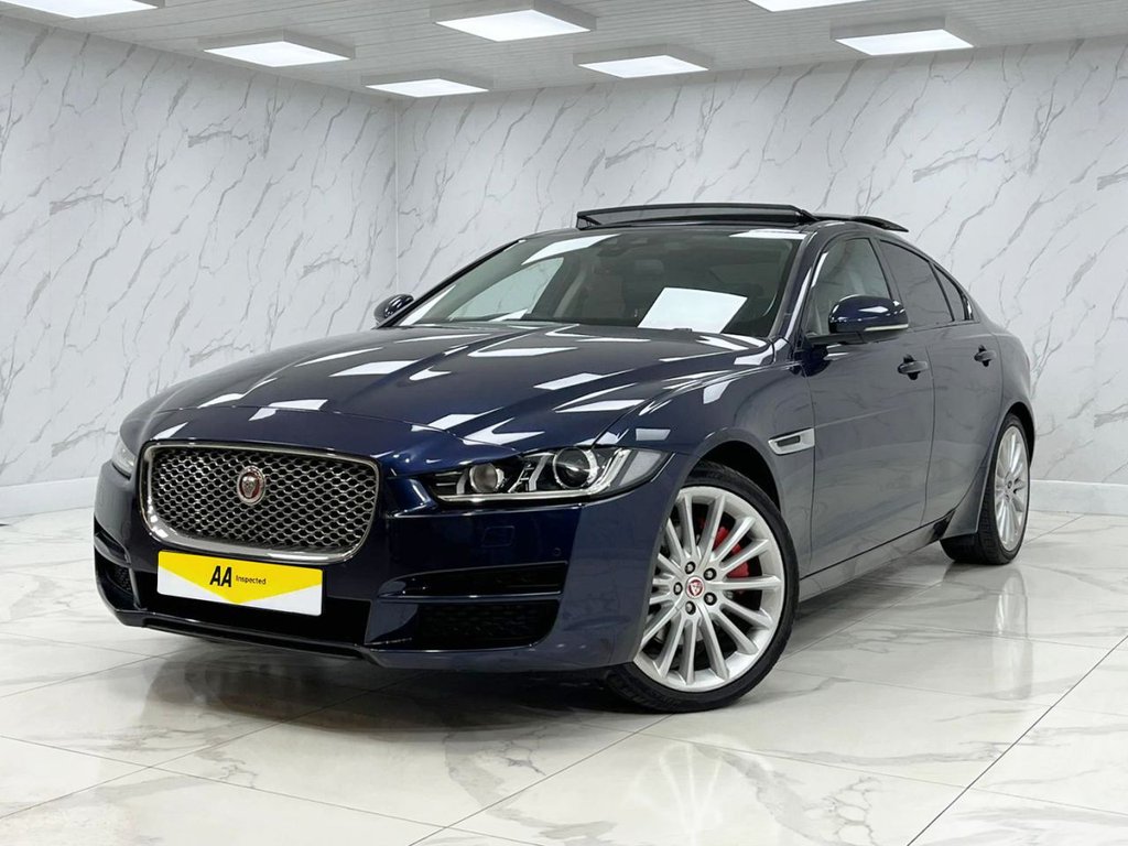 Used Jaguar XE 2017 for sale - 77436641: Photo 4