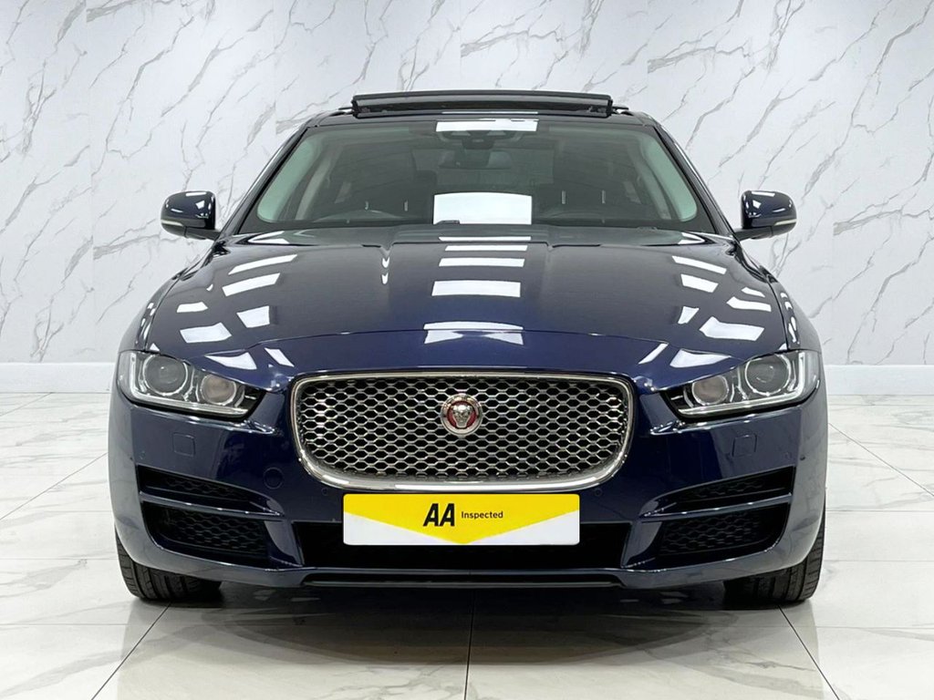 Used Jaguar XE 2017 for sale - 77436641: Photo 5