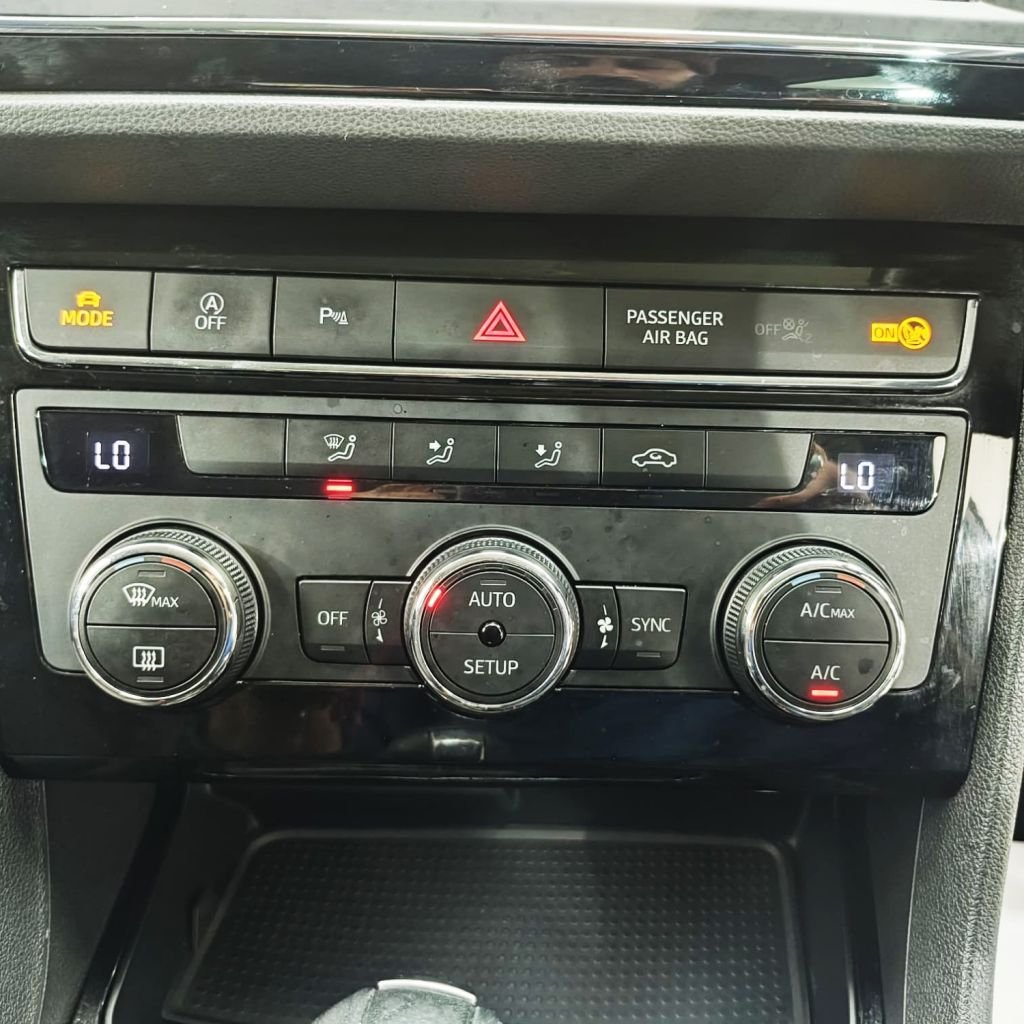 Used SEAT Leon 2020 for sale - 77534880: Photo 24