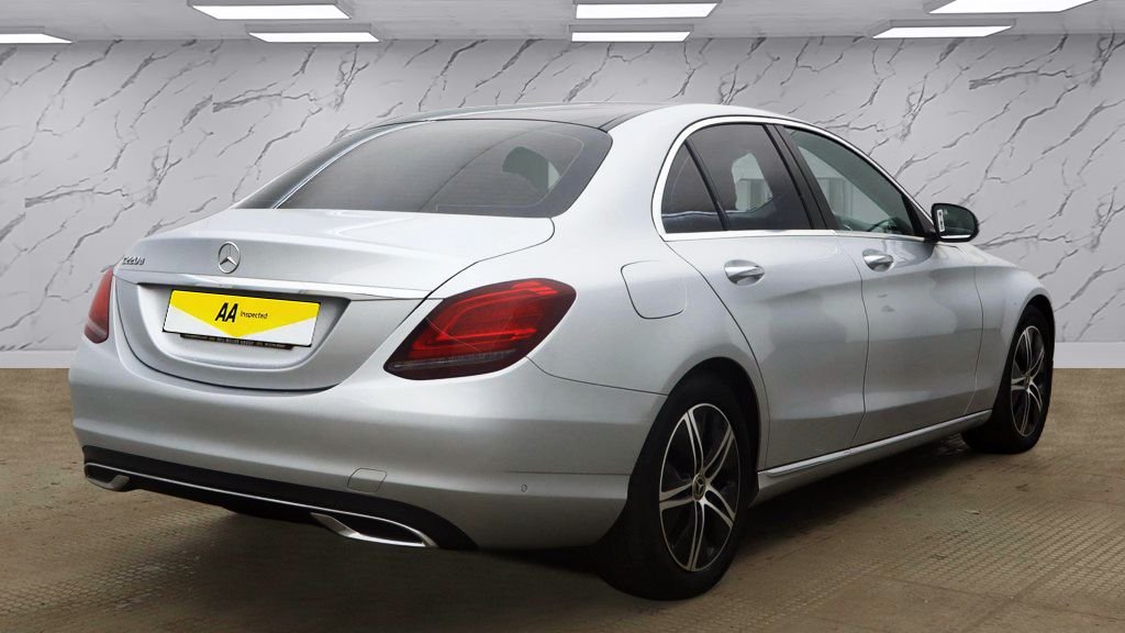 Used Mercedes-Benz C Class 2019 for sale - 77521415: Photo 4