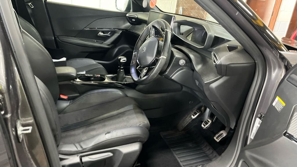 Used Peugeot 2008 2023 for sale - 78008735: Photo 9