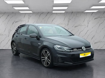 Used Volkswagen Golf 2017 for sale - 77227191: Photo