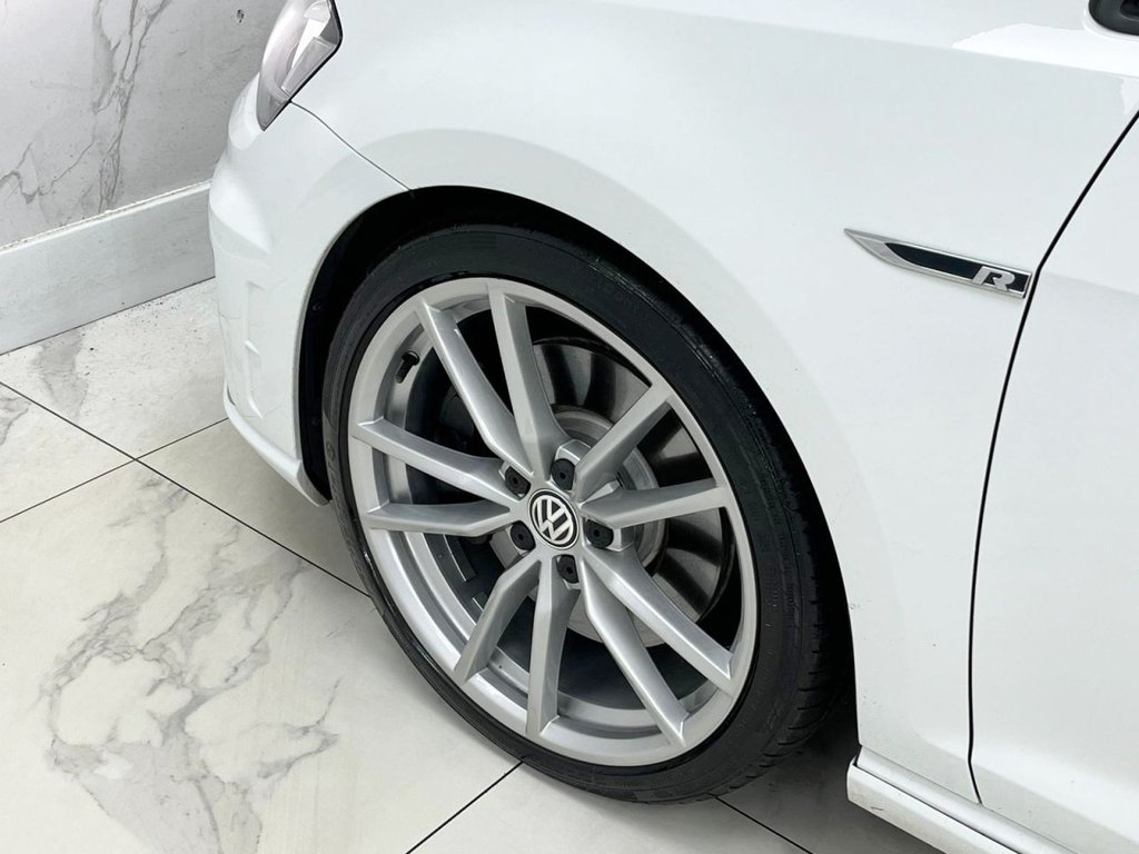 Used Volkswagen Golf 2017 for sale - 76105635: Photo 15