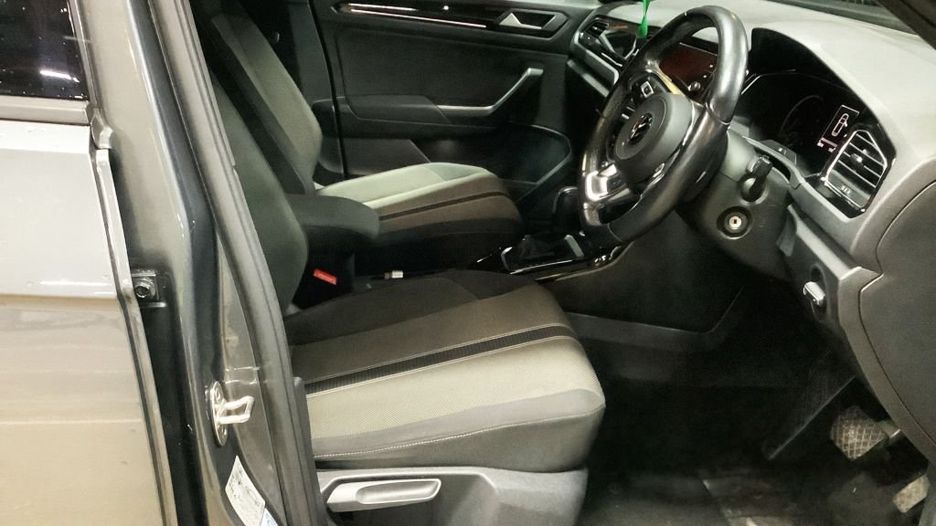 Used Volkswagen T-Roc 2020 for sale - 77464356: Photo 9