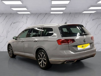 Used Volkswagen Passat 2021 for sale - 77464345: Photo