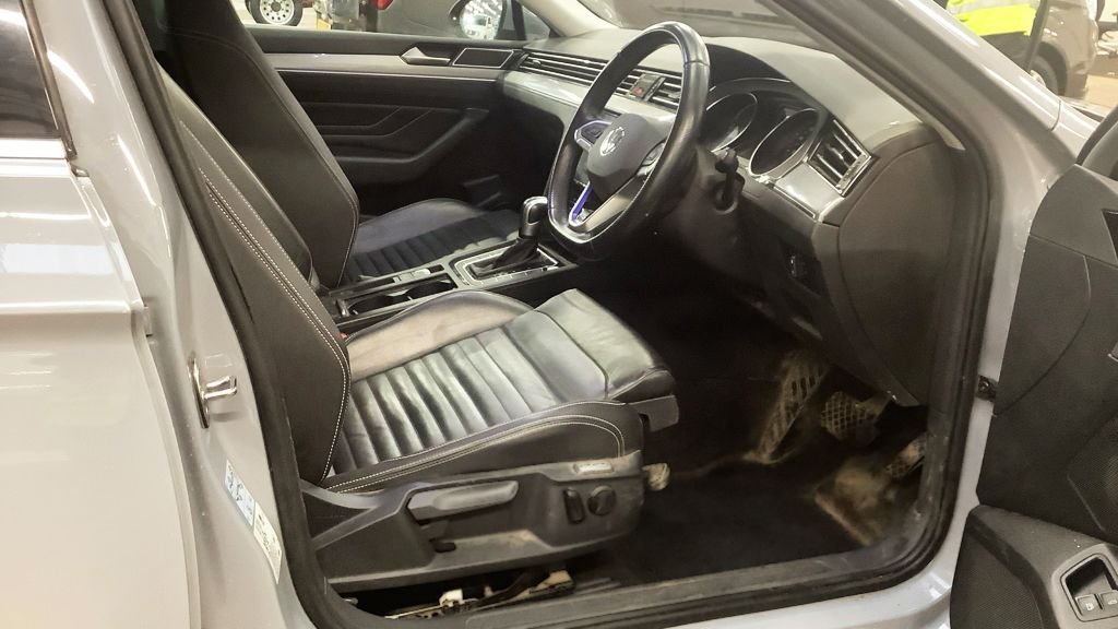 Used Volkswagen Passat 2021 for sale - 77464345: Photo 9