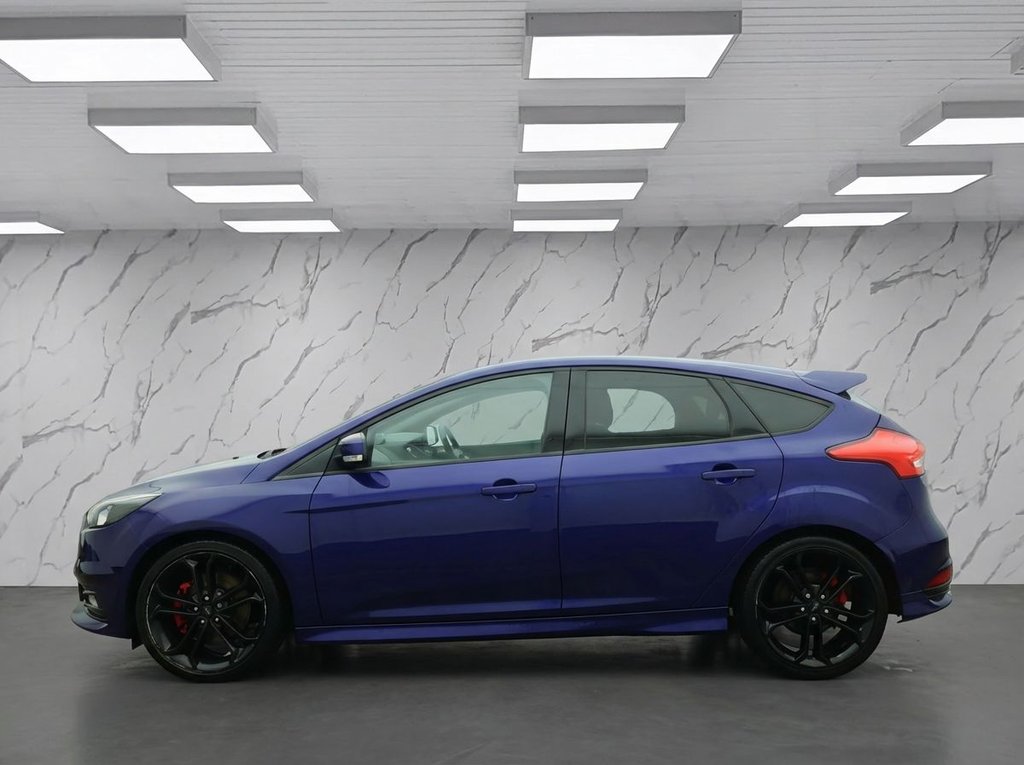 Used Ford Focus 2018 for sale - 77680898: Photo 6