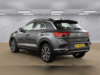 Used Volkswagen T-Roc 2019 for sale - 78644873: Photo