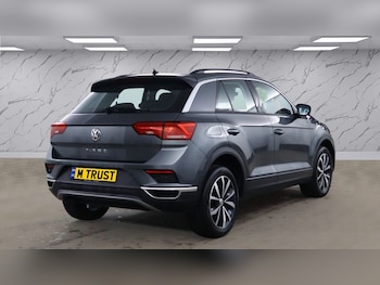 Used Volkswagen T-Roc 2019 for sale - 78644873: Photo
