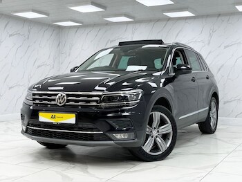 Used Volkswagen Tiguan 2019 for sale - 75854536: Photo