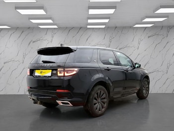 Used Land Rover Discovery Sport 2019 for sale - 77920085: Photo