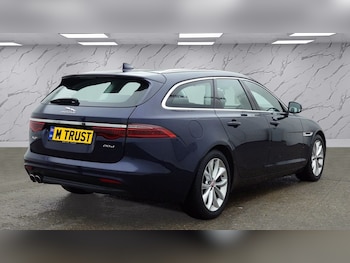 Used Jaguar XF 2018 for sale - 78582745: Photo