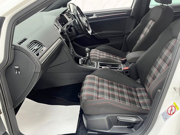 Used Volkswagen Golf 2019 for sale - 75264650: Photo 16