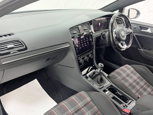 Used Volkswagen Golf 2019 for sale - 75264650: Photo 18