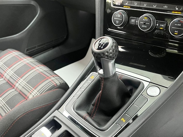 Used Volkswagen Golf 2019 for sale - 75264650: Photo 26