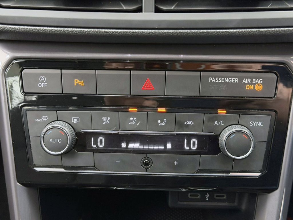 Used Volkswagen T-Cross 2021 for sale - 76280045: Photo 21