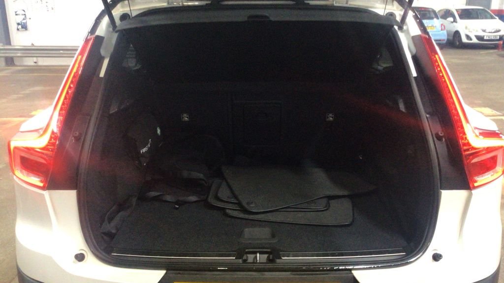 Used Volvo XC40 2019 for sale - 78017228: Photo 11